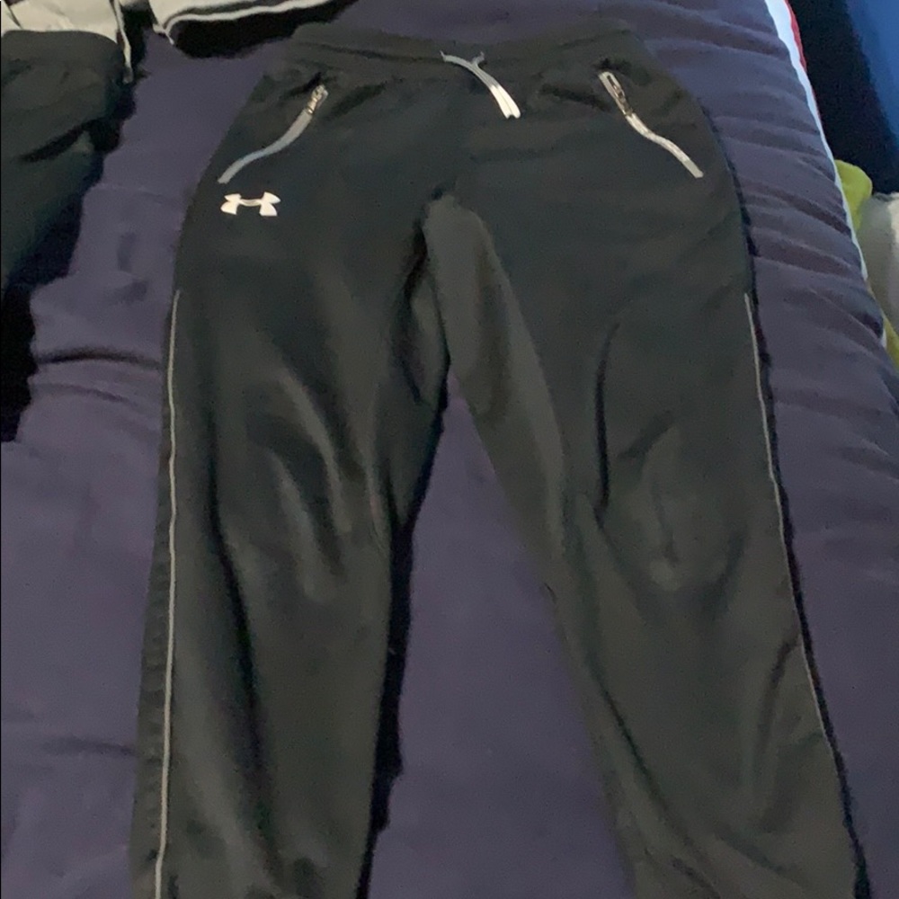 Under armor pants
